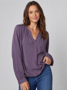 ❤️ VELVET BY GRAHAM & SPENCER POSIE SPLIT NECK SOFT FLOWY TOP / BLOUSE, MEDIUM